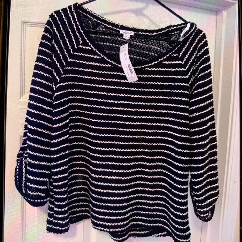 Splendid sweater NWT M